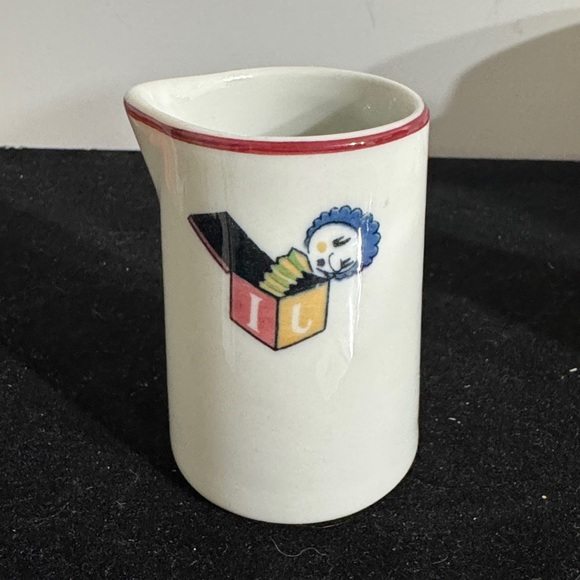 Vintage Creamer/Syrup Pitcher Shenango Restaurant Ware, 3 1/8" Tall - Picture 2 of 5